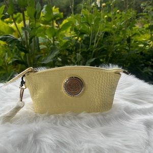 Sharif Clutch NWT